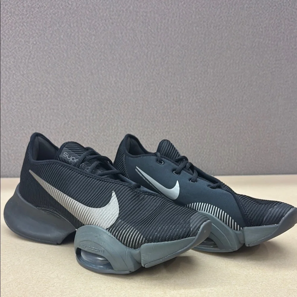 Nike Men’s Air Zoom Flyplate Black and Pewter Shoes